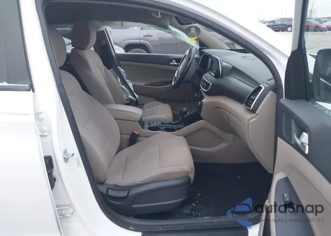 2021 Hyundai Tucson Sport z USA, uszkodzony, nr VIN KM8J33AL2MU328231